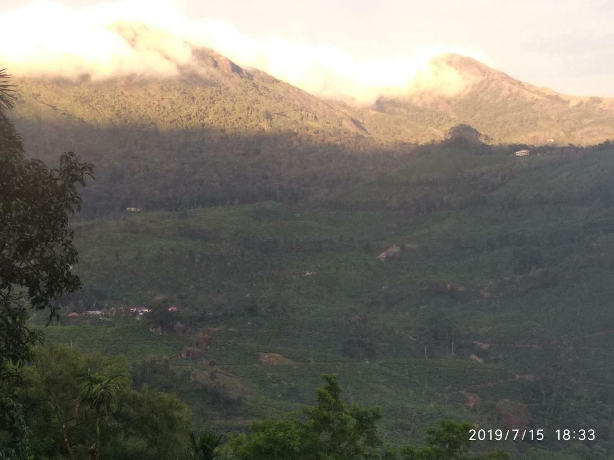 Sitaram Mountain Retreat Hotell Munnar Exteriör bild
